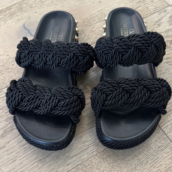 Valentino Garavani Black Braided Rope Slide Sandals with Stud Trim - Picture 4 of 5